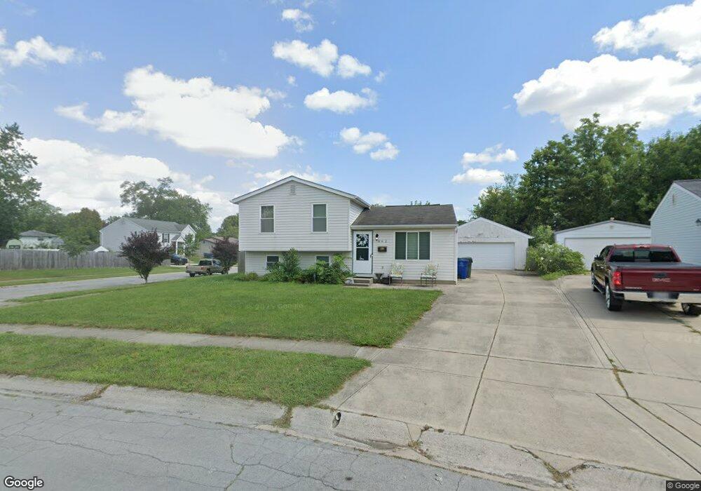 862 Eliots Oak Rd, Columbus, OH 43228 - photo 1