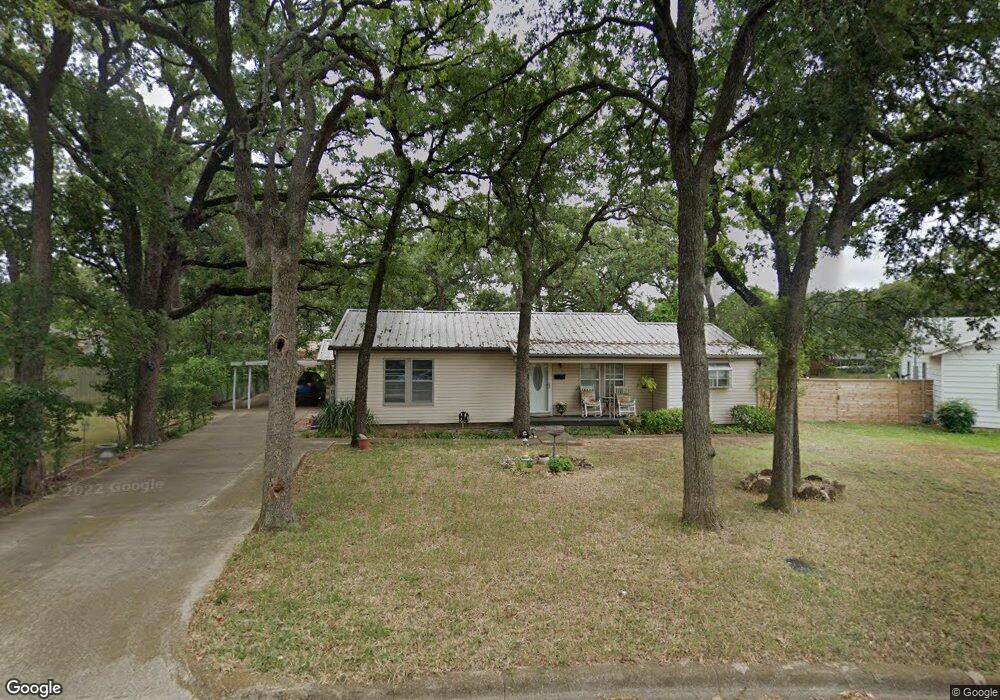 320 Belle St, Bedford, TX 76022 - photo 1