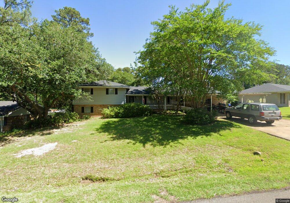 409 Holiday Cir, Pineville, LA 71360 - photo 1