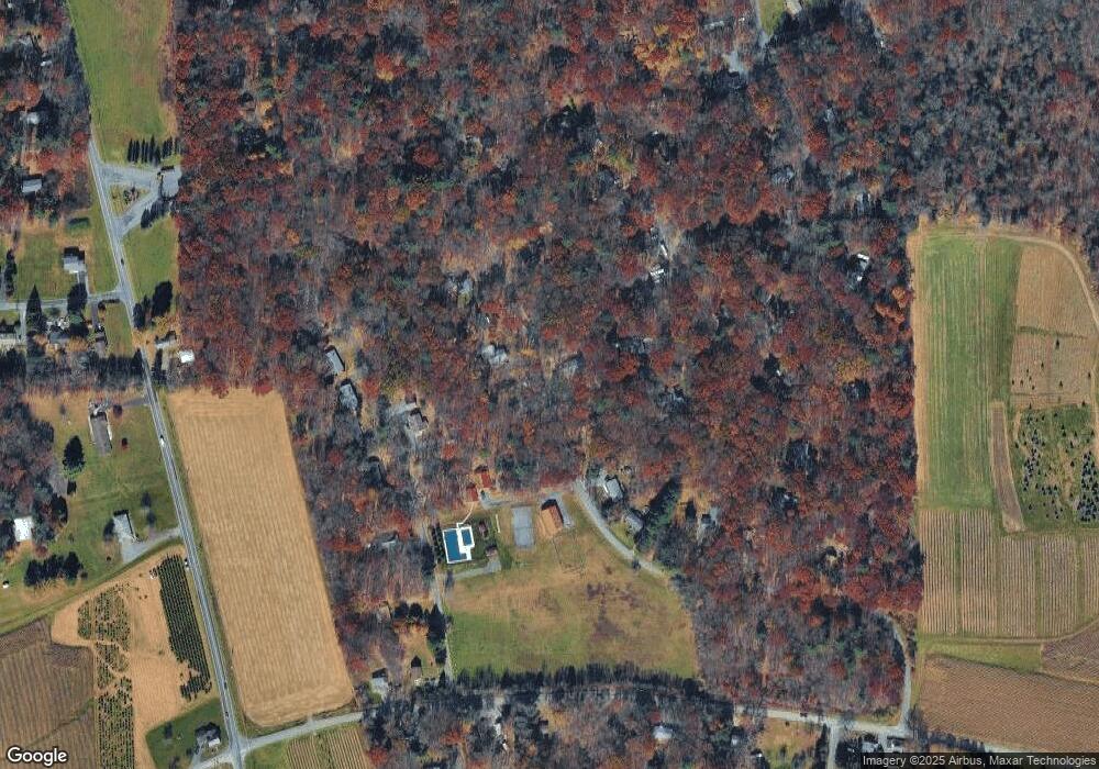 401 Beech Ln, Kunkletown, PA 18058 - photo 1