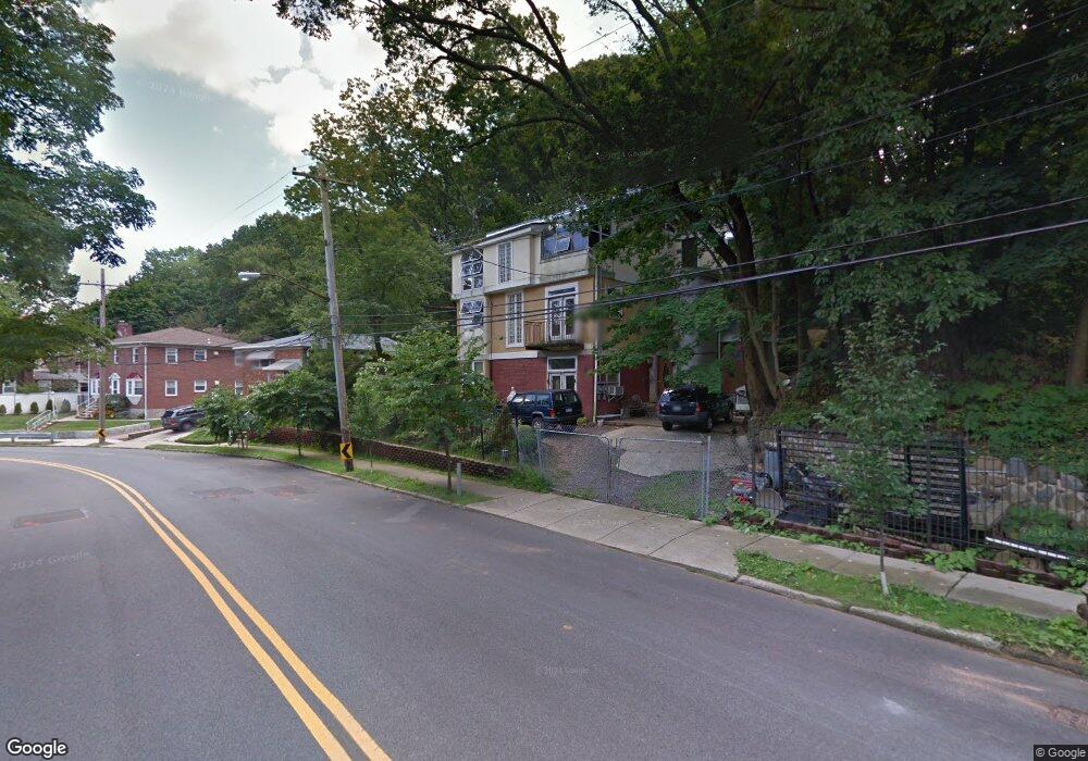 246 Brighton Ave, Staten Island, NY 10301 - photo 1