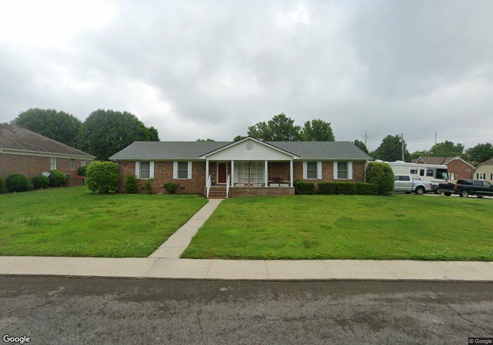 208 Megan Cir, Shelbyville, TN 37160 - photo 1