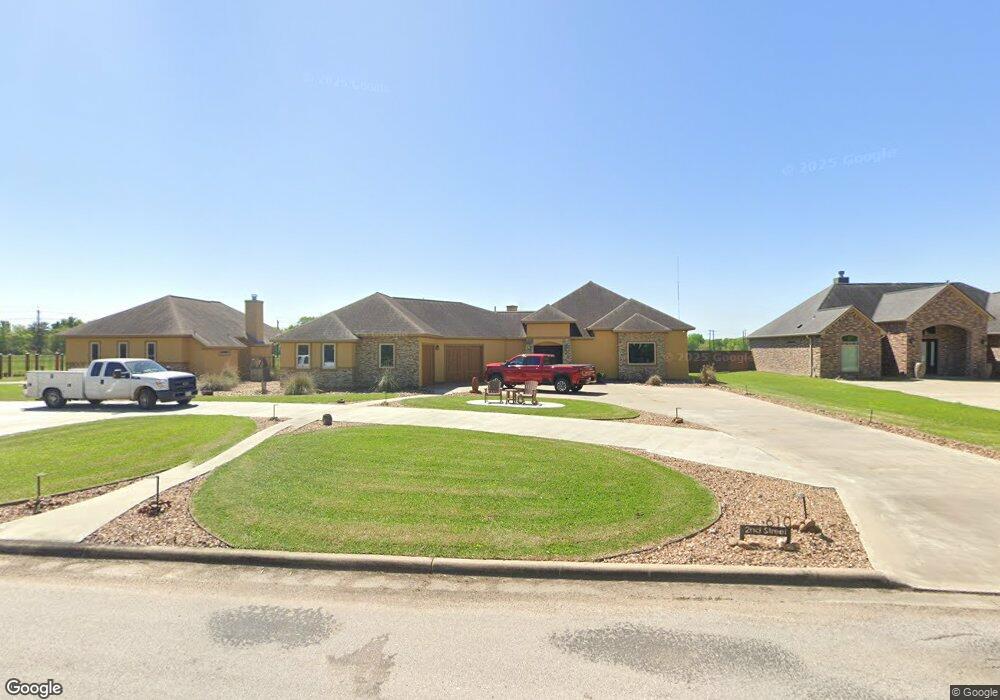 610 2nd St, Bay City, TX 77414 - photo 1