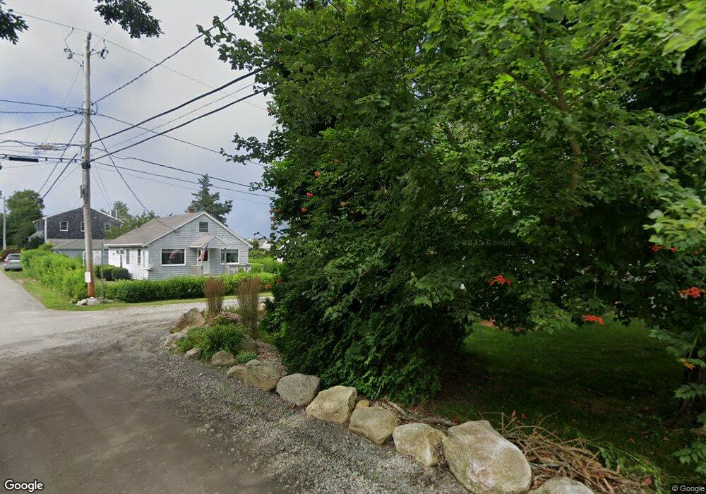 17 Pleasantview Ave, Mattapoisett, MA 02739 - photo 1