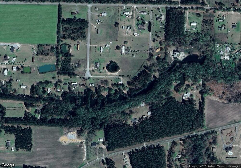 208 Buttercup Ln, Adel, GA 31620 - photo 1