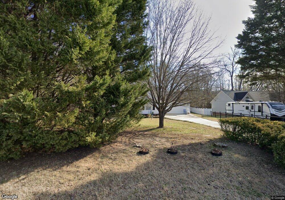 305 Quinn Rd, Clover, SC 29710 - photo 1