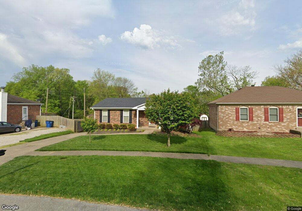 7912 Rochelle Rd, Louisville, KY 40228 - photo 1