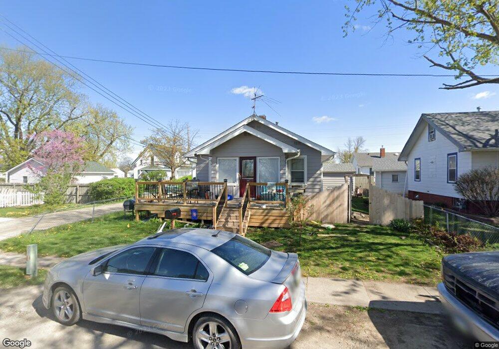 824 N 3rd Ave W, Newton, IA 50208 - photo 1