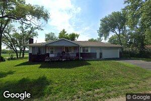 517 S 18th St, Wymore, NE 68466