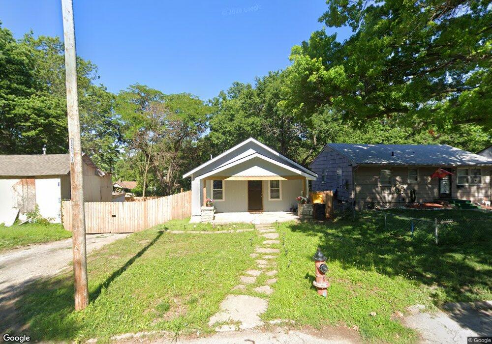 6730 Monroe Ave, Kansas City, MO 64132 - photo 1