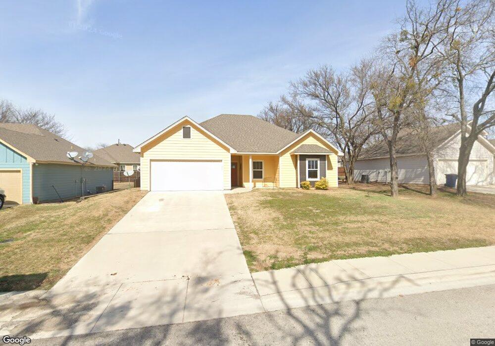 308 W Collins St, Decatur, TX 76234 - photo 1