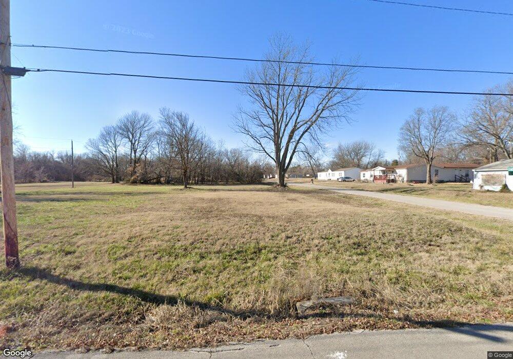 901 S 24th St, Parsons, KS 67357 - photo 1