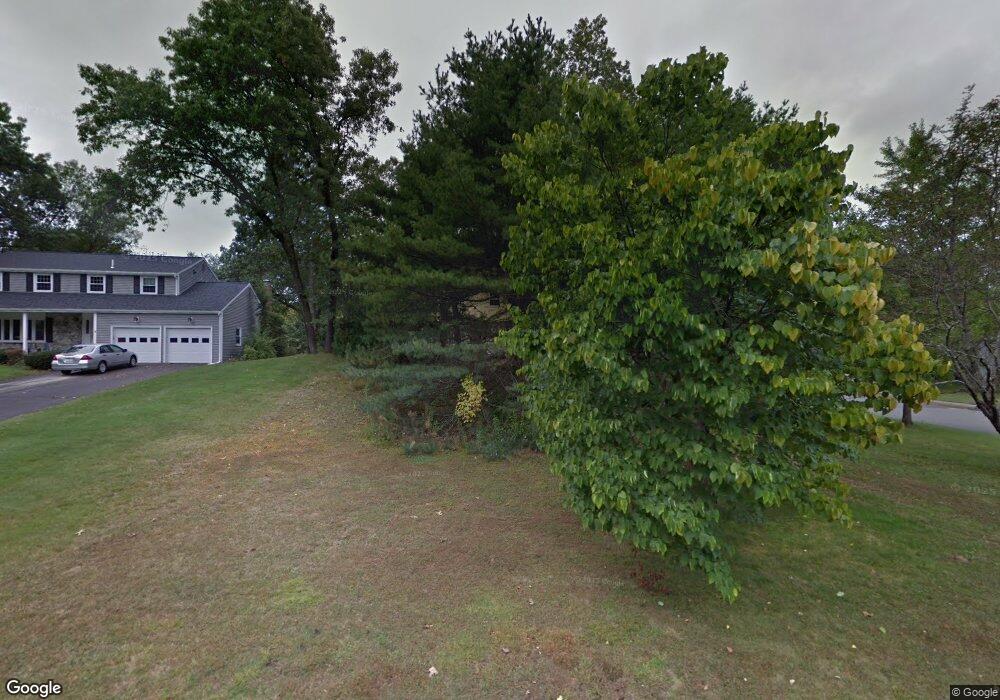 7 Cider Mill Rd, Framingham, MA 01701 - photo 1