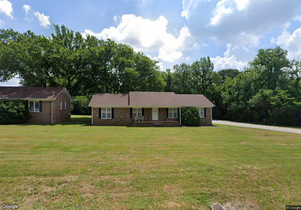 309 Pleasant Dr, Columbia, TN 38401 - photo 1