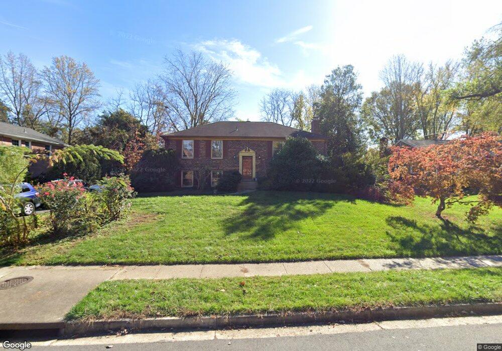 2301 Wilkinson Place, Alexandria, VA 22306 - photo 1