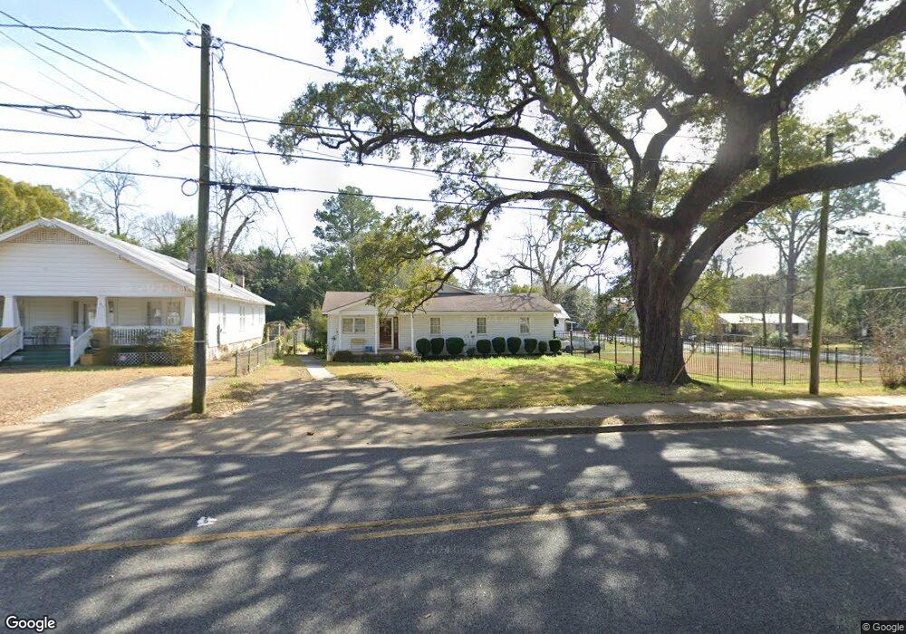 317 W Clay St, Thomasville, GA 31792 - photo 1