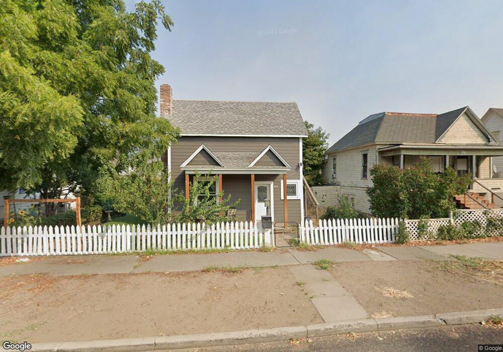 815 E 8th St, the Dalles, OR 97058 - photo 1