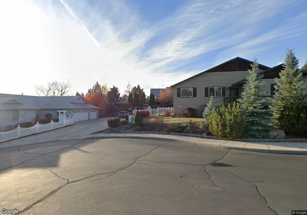 3746 SW Cascade Vista Ct, Redmond, OR 97756 - photo 1