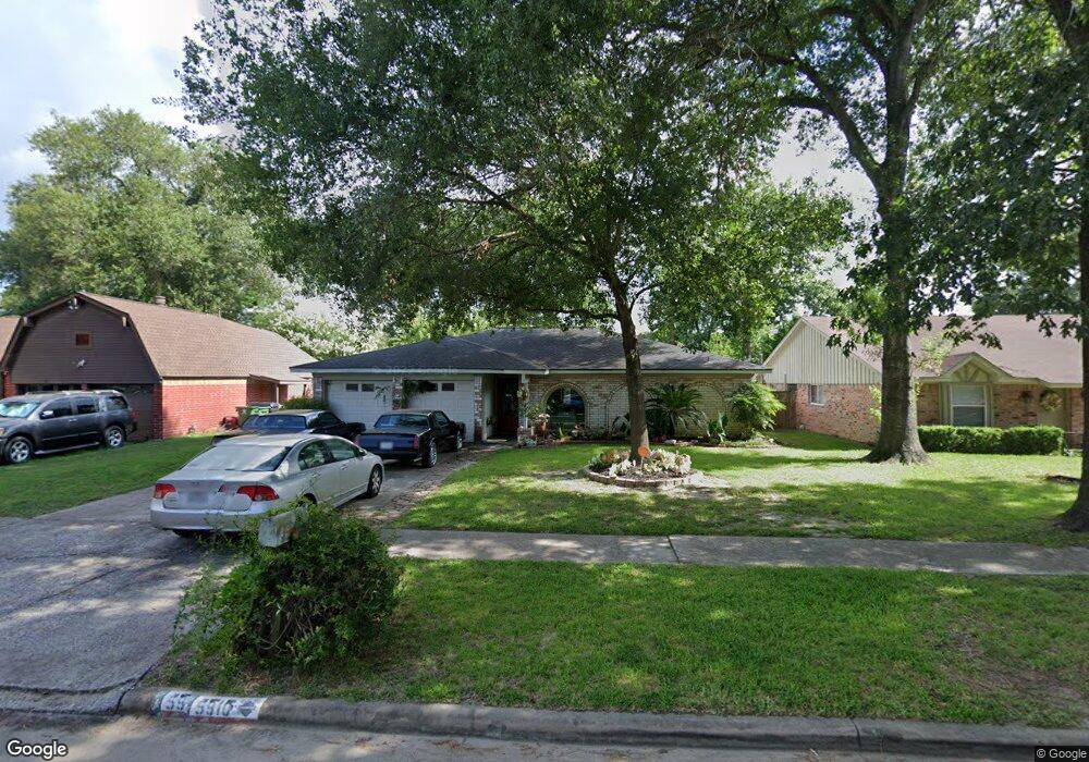 5910 Gum Grove Ln, Houston, TX 77088 - photo 1