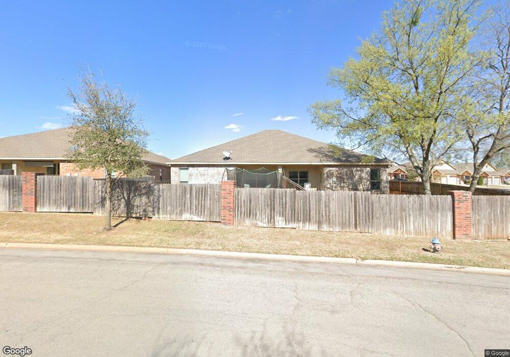 202 Shade Tree Ln, Cleburne, TX 76033 - photo 1