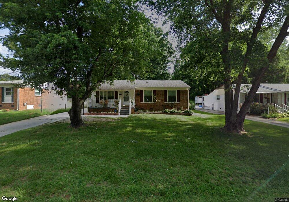 1524 W Meadowview Rd, Greensboro, NC 27403 - photo 1