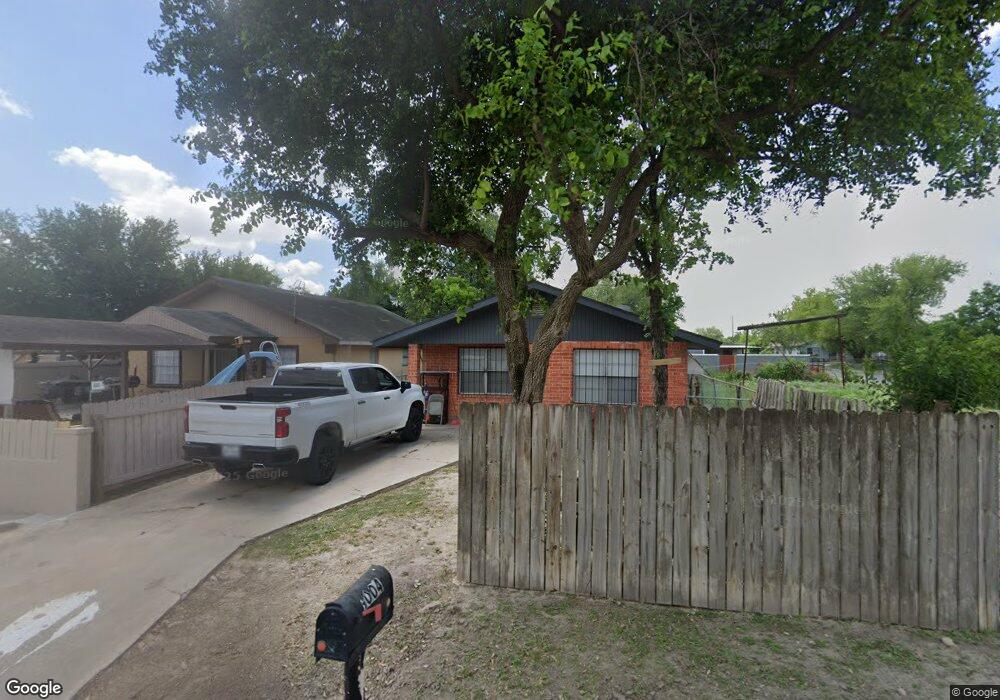 1004 E Chapa Ave, Pharr, TX 78577 - photo 1