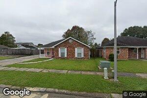 3008 Lakewood Dr, Violet, LA 70092