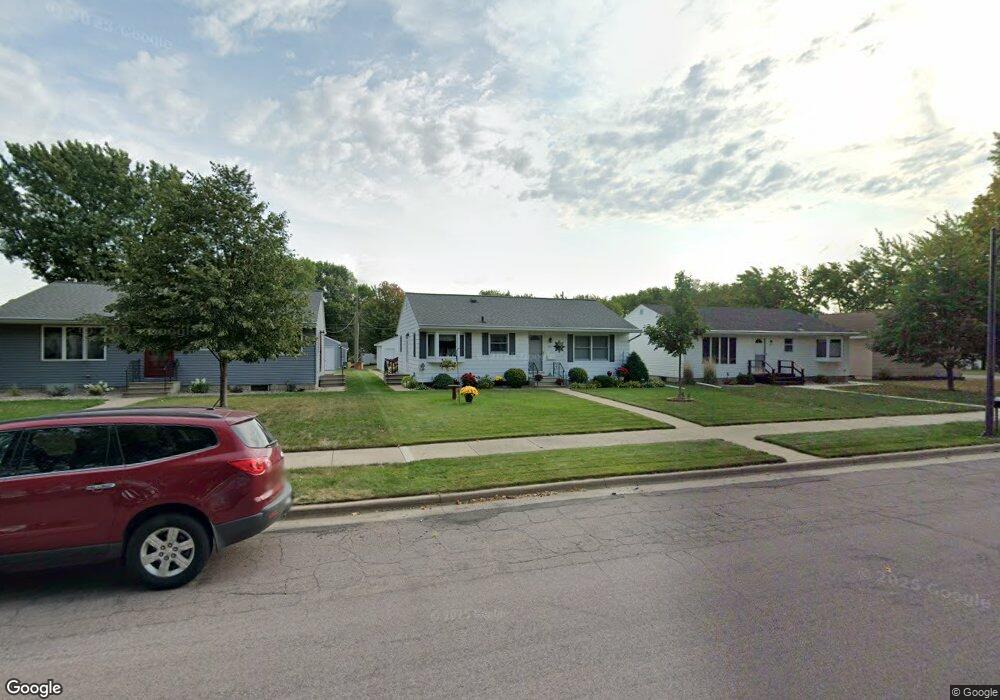 1115 S Jefferson St, New Ulm, MN 56073 - photo 1