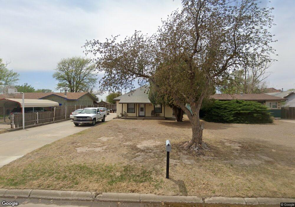 913 S Polk St, Hugoton, KS 67951 - photo 1