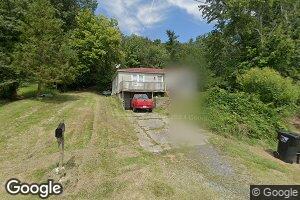 700 Pleasant Valley Rd, Stonefort, IL 62987