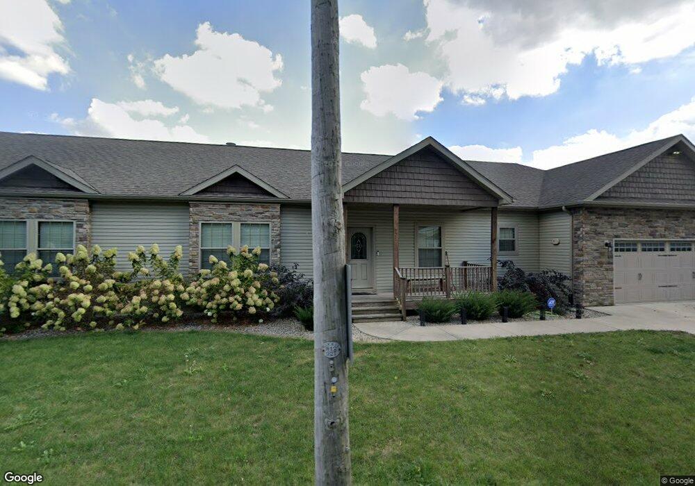 525 Lakeview Ct, Lowell, IN 46356 - photo 1