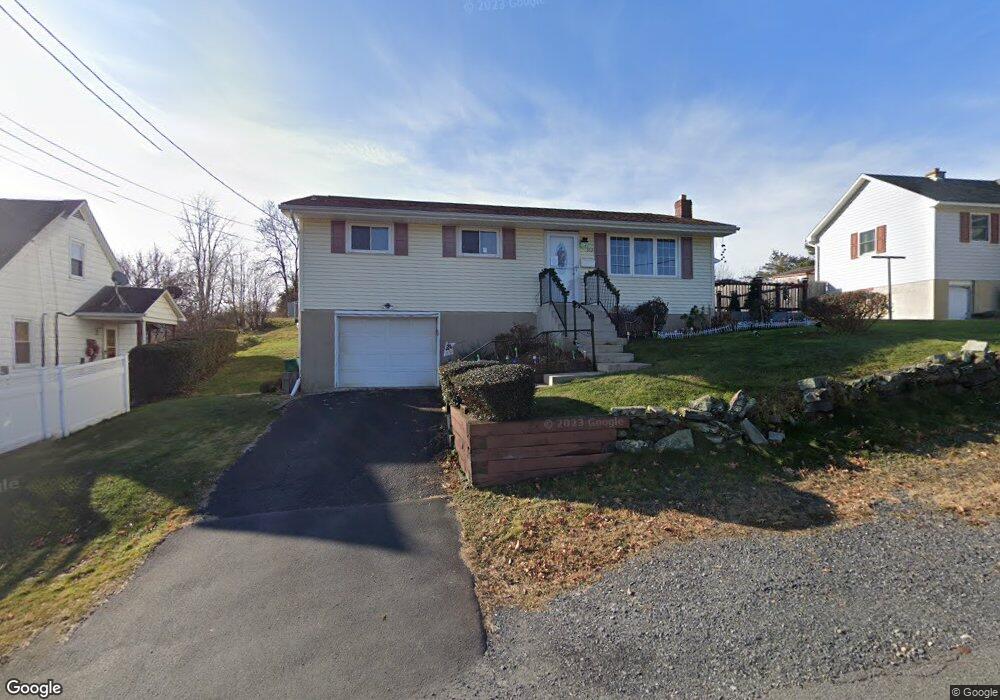 512 Wyoming Ave, Dupont, PA 18641 - photo 1