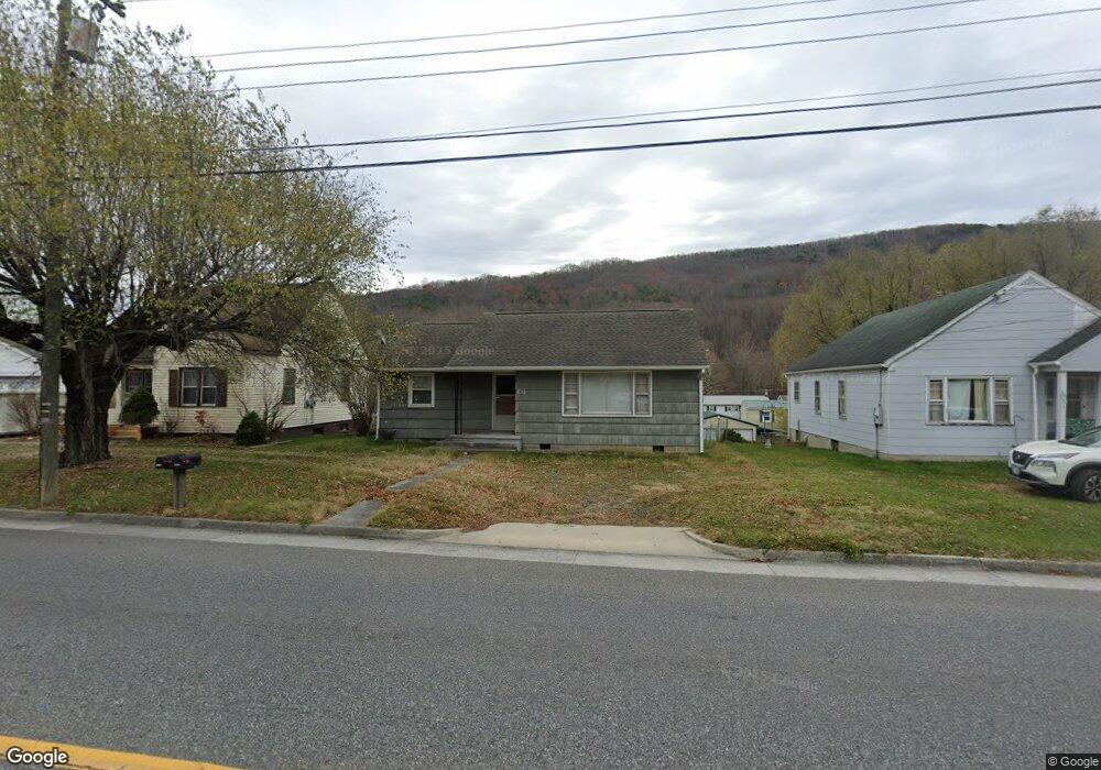 2309 Grafton St, Clifton Forge, VA 24422 - photo 1