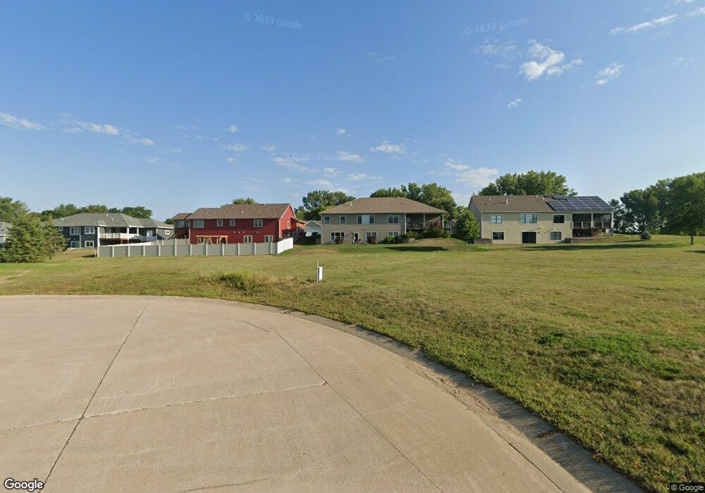 58 Crestview Cir, Winona, MN 55987 - photo 1