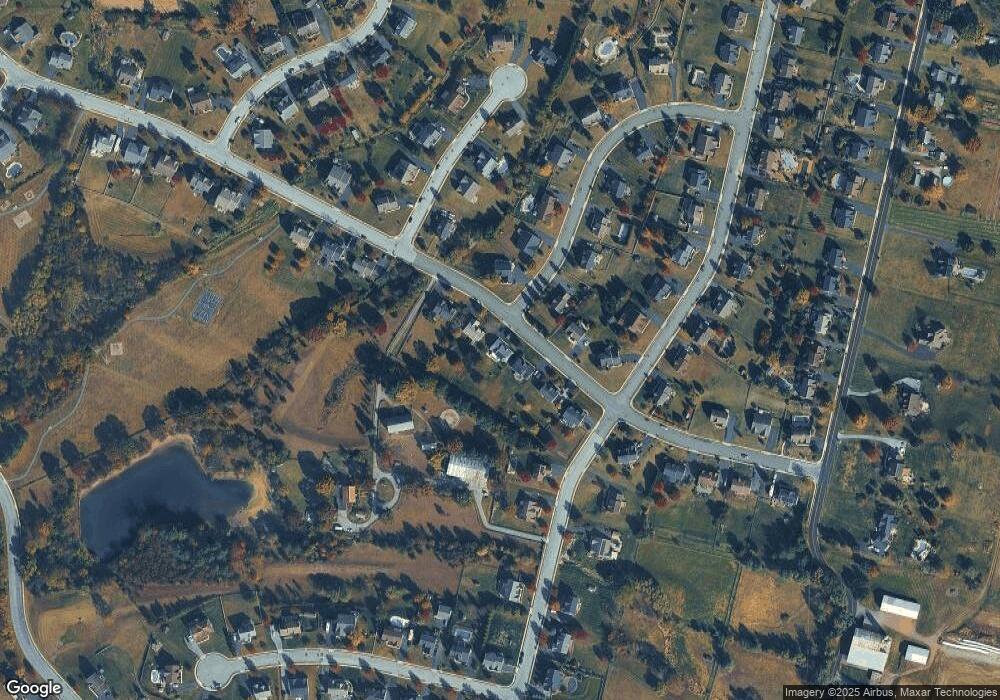 600 Farmingdale Dr, Douglassville, PA 19518 - photo 1