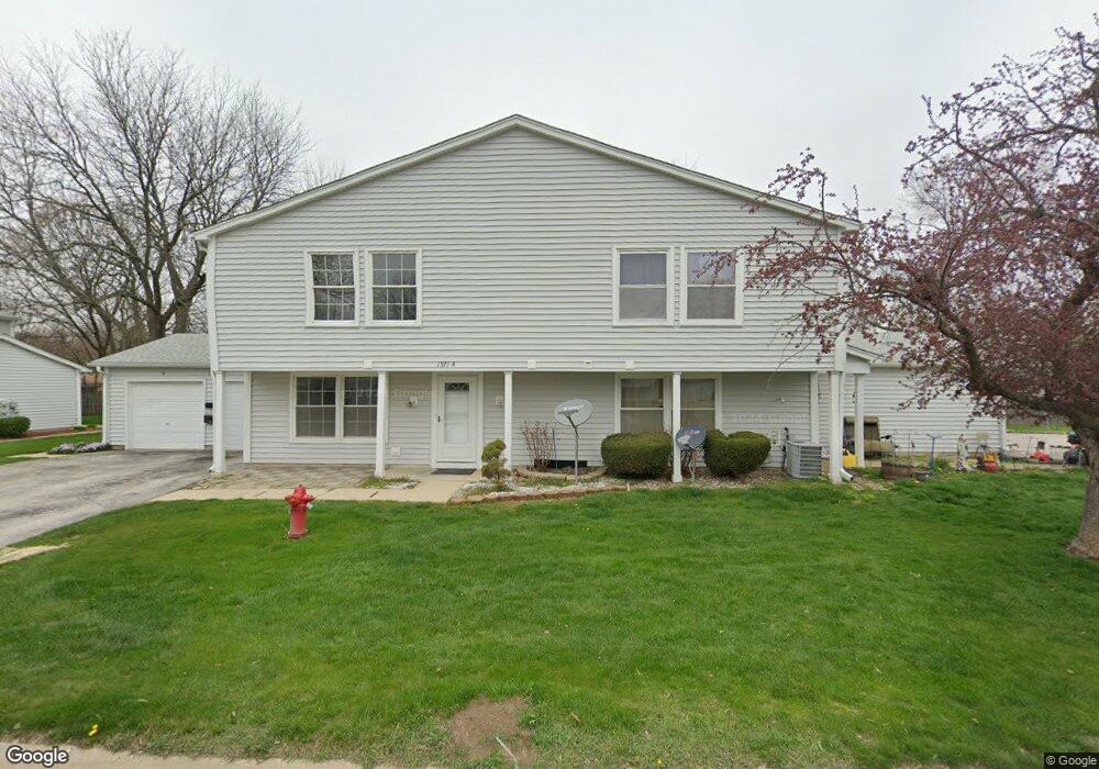 1371 N Glen Cir unit D, Aurora, IL 60506 - photo 1