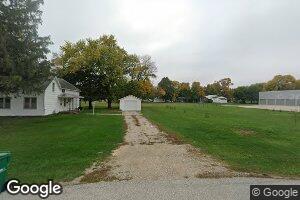401 N 1st St, Sheffield, IA 50475