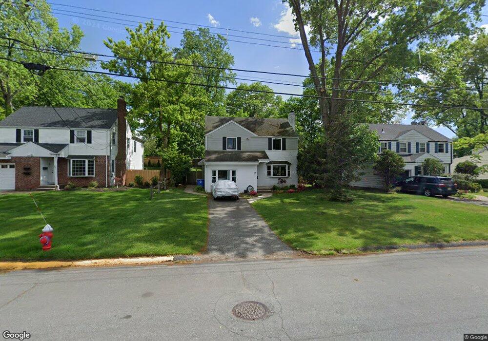 28 Windsor Rd, Tenafly, NJ 07670 - photo 1