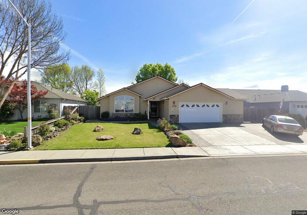 2314 Devonshire Place, Central Point, OR 97502 - photo 1