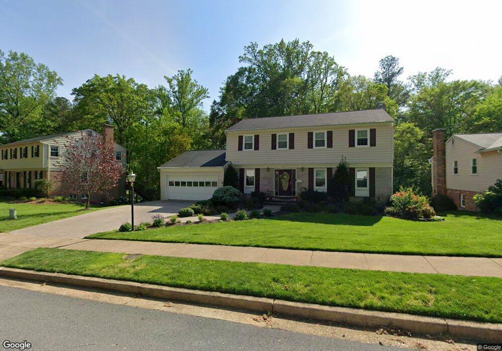 4620 Quarter Charge Dr, Annandale, VA 22003 - photo 1