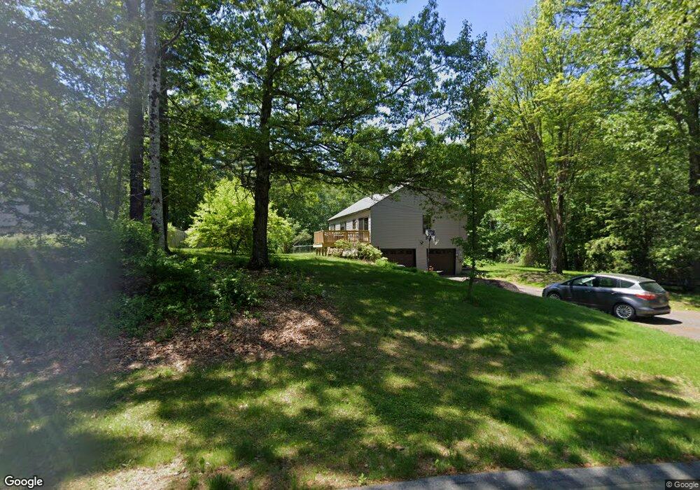 76 Redfield Cir, Derry, NH 03038 - photo 1