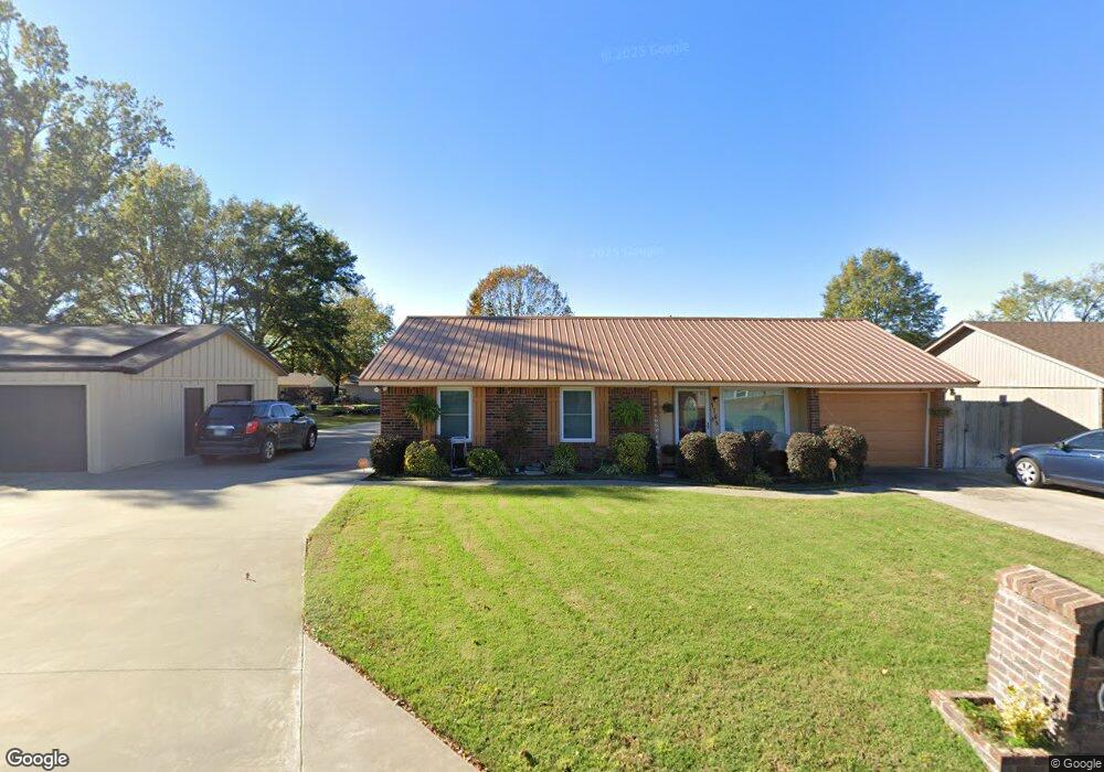 1705 N Lowe St, Stuttgart, AR 72160 - photo 1