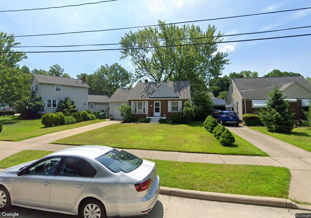 46 Arlington Cir, Wickliffe, OH 44092 - photo 1