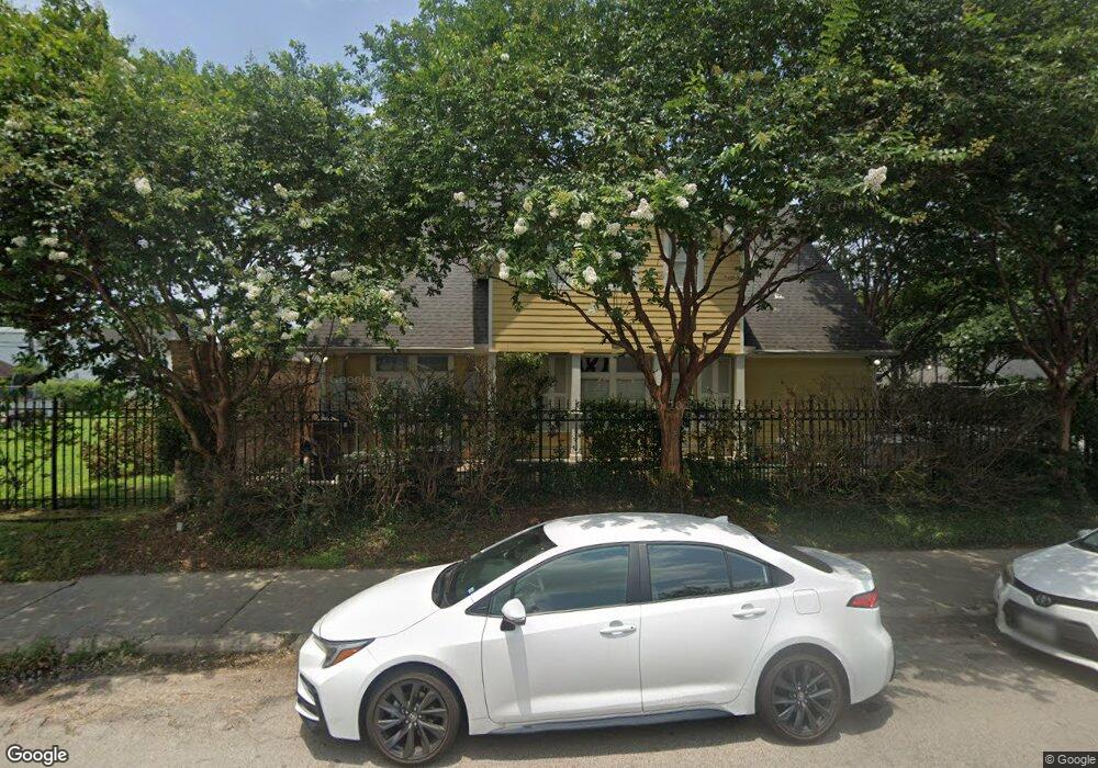 223 Aurora St, Houston, TX 77008 - photo 1