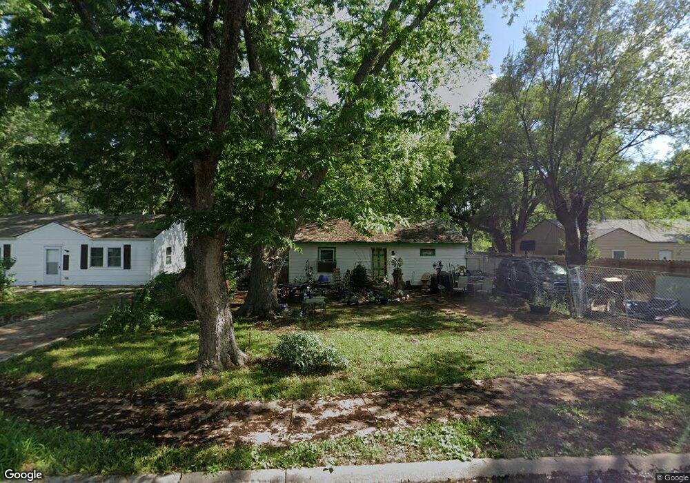 471 SE 33rd Terrace, Topeka, KS 66605 - photo 1