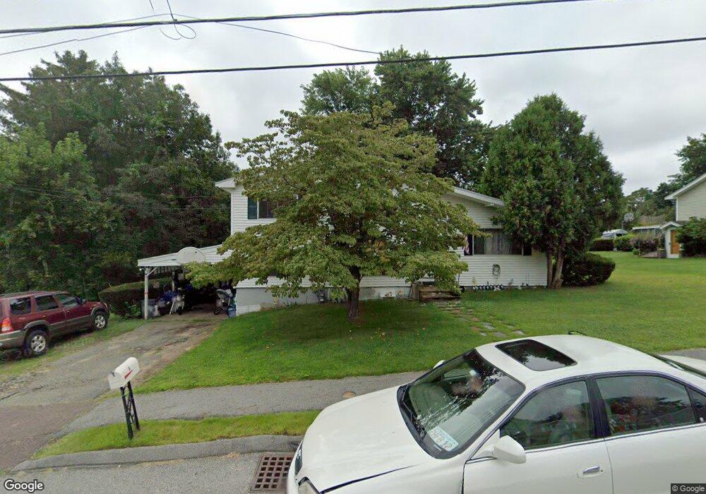 5 Surrey Rd, Woburn, MA 01801 - photo 1