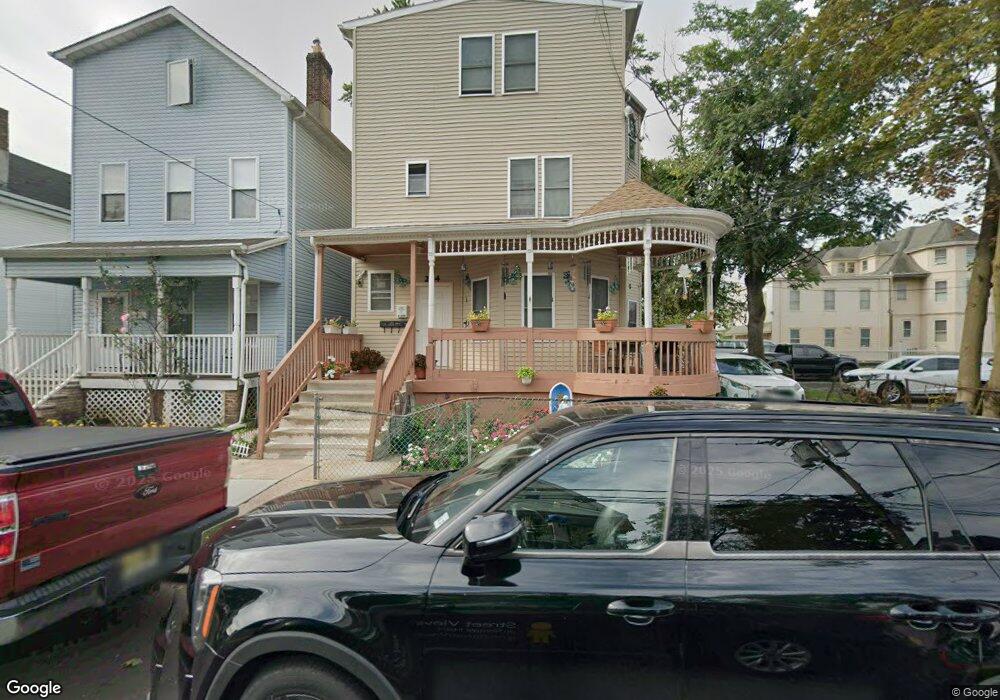 224 Handy St, New Brunswick, NJ 08901 - photo 1