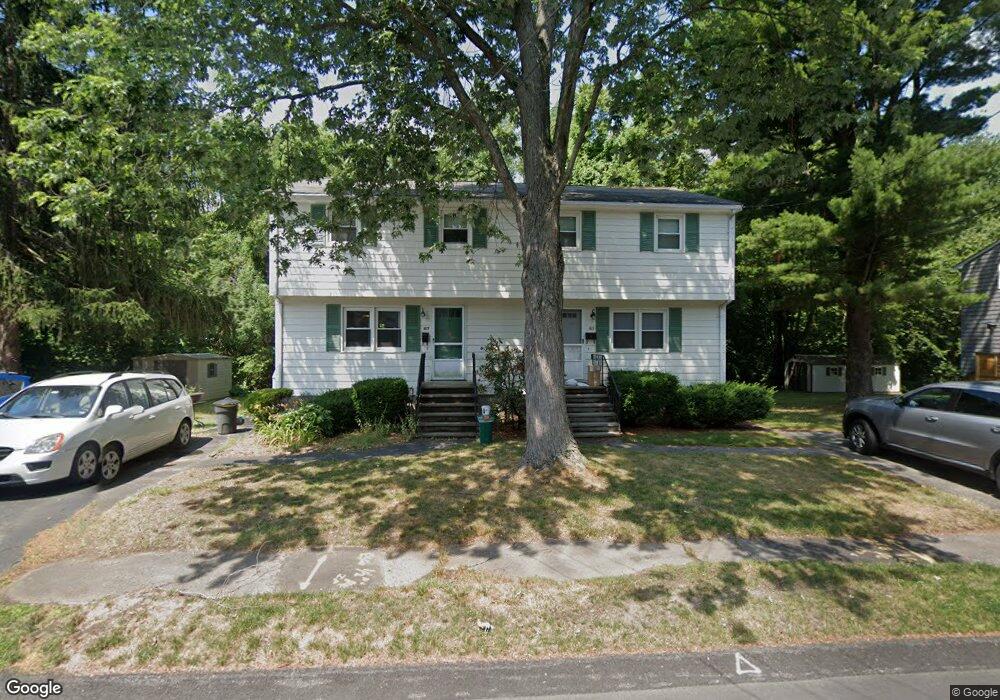 185 Maple St unit 185, Needham, MA 02492 - photo 1