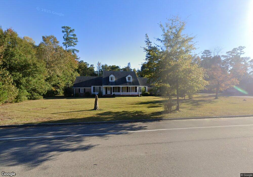 803 E Wilmington St, Burgaw, NC 28425 - photo 1