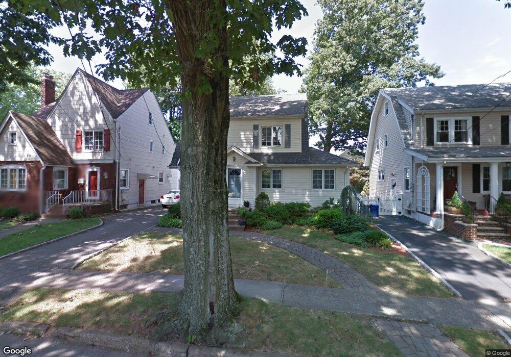 27 Oakridge Rd, Bloomfield, NJ 07003 - photo 1